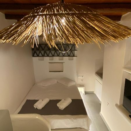 Apartamento Iakovos' Luxury Penthouse Tínos Exterior foto